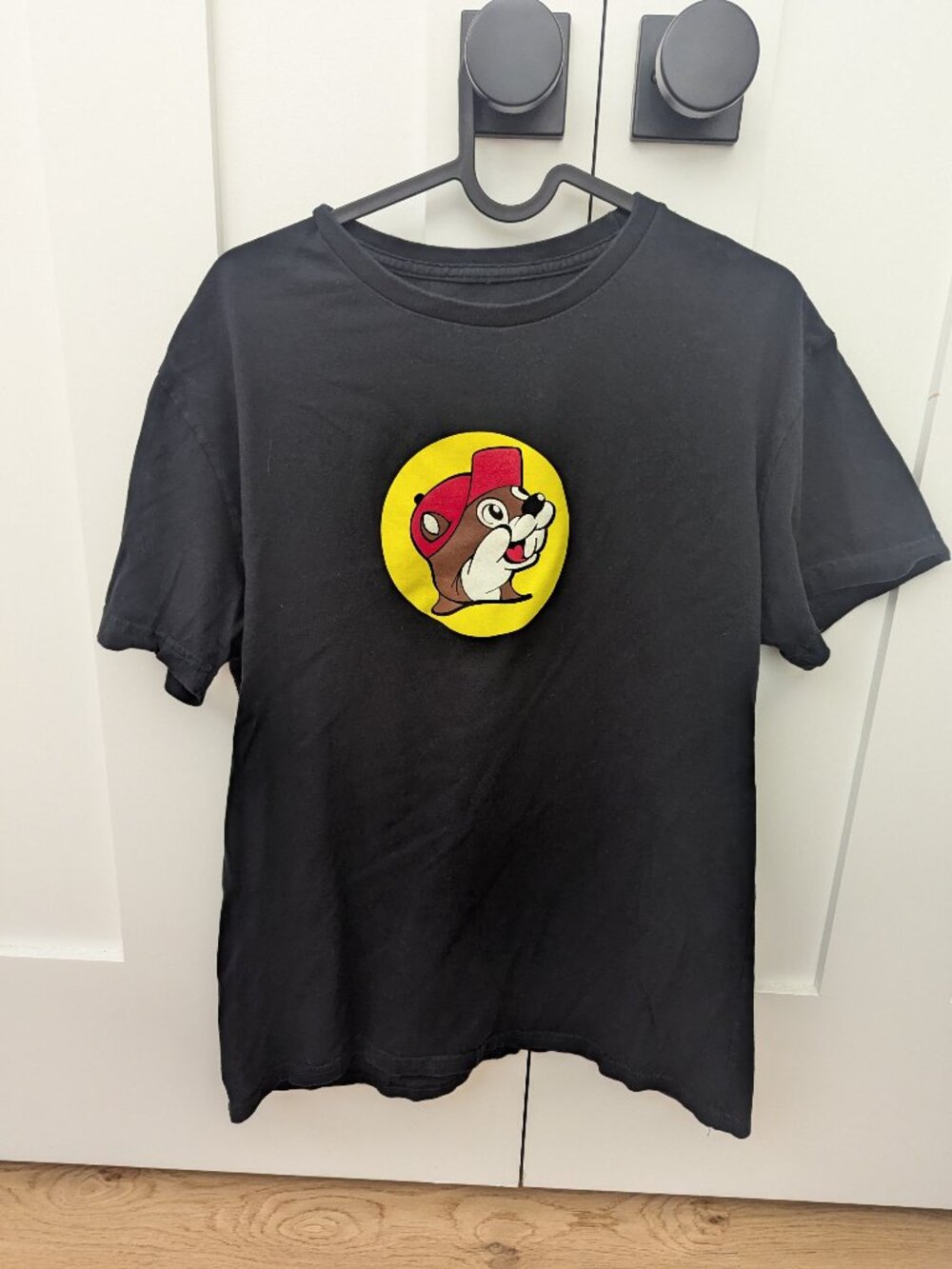 Buc-ee's Black Short Sleeve Tee size M